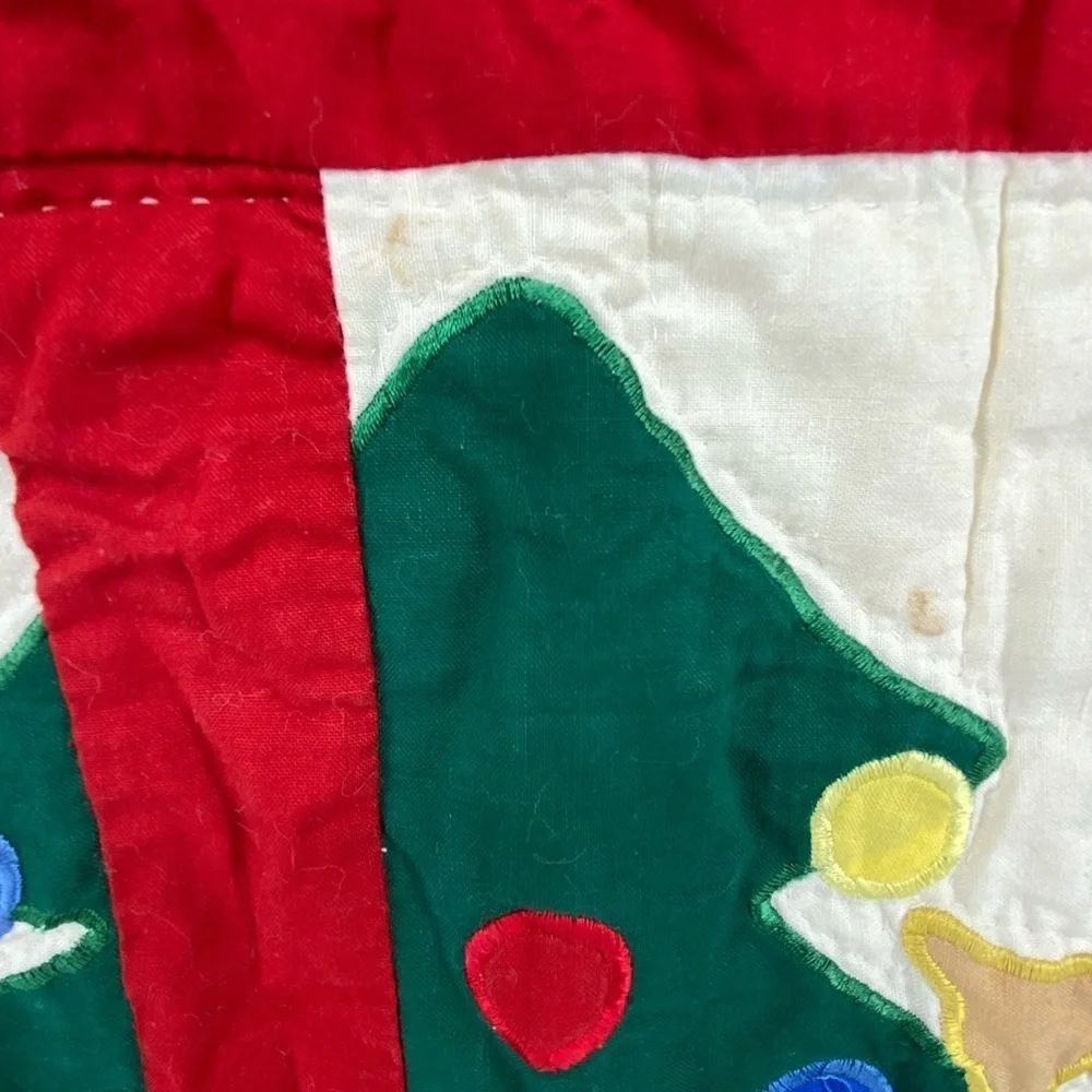 Vintage Pacific Ent Christmas Bear Monkey Embroidered Quilt 60x47